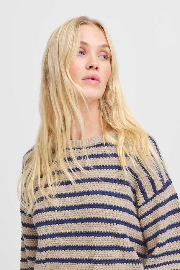 Mikala Pullover